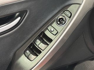 Hyundai i 30 2016 ΙΔΙΩΤΗ YES 5ΑΠΛΗ ΕΓΓΥΗΣΗ & 5 ΧΡΟΝΙΑ ΔΩΡΕΑΝ SERVICE-thumb-34