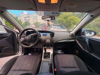 Mazda 3 2009-thumb-7