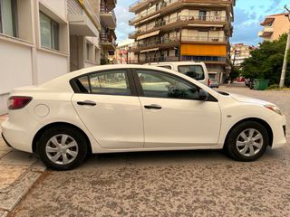 Mazda 3 2009-thumb-1