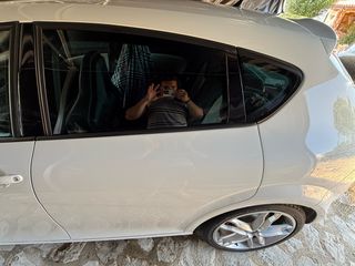 Seat Leon 2010 Cupra Facelift-thumb-7