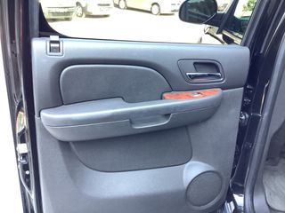 Chevrolet Suburban 2009 Επταθέσιο-thumb-12