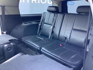 Chevrolet Suburban 2009 Επταθέσιο-thumb-16