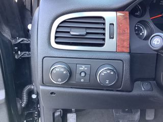 Chevrolet Suburban 2009 Επταθέσιο-thumb-32