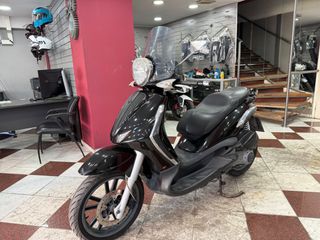 Piaggio Beverly 300i Tourer 2009 (  ΓΡΑΜΜΑΤΙΑ ΜΕΤΑΞΥ ΜΑΣ )-thumb-1