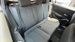 Peugeot 308 2022 1.2 PURETECH 110HP ACTIVE-thumb-19