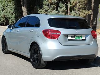 Mercedes-Benz A 160 2013 MERCEDES A 160 URBAN-thumb-4