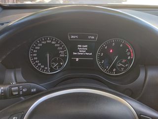 Mercedes-Benz A 160 2013 MERCEDES A 160 URBAN-thumb-21