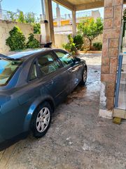 Audi A4 2001-thumb-23