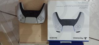 Ps5 dualcontroller-thumb-2