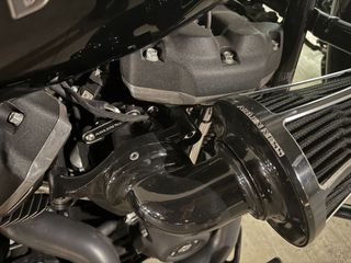 Harley Davidson Street Bob 2018-thumb-4