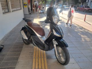 Piaggio Beverly 300i 2012 POLICE-thumb-3
