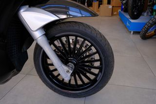 Piaggio Beverly 300i 2010 beverly 300-thumb-2