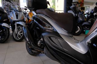 Piaggio Beverly 300i 2010 beverly 300-thumb-4