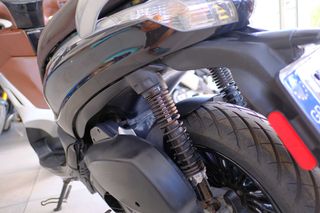 Piaggio Beverly 300i 2010 beverly 300-thumb-19