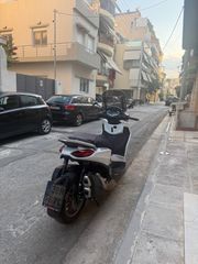 Piaggio Beverly 400 2022-thumb-1