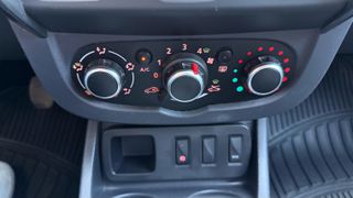 Dacia Duster 2017 SPORTIVE 1.5d 110 CARMAX-thumb-11
