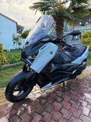 Yamaha XMAX 300 Tech Max 2025