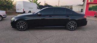 Mercedes-Benz E 220 2022 W213 FACELIFT AMG LINE SPORT PACKET HYDRID DIESEL LIMOUSINE-thumb-2