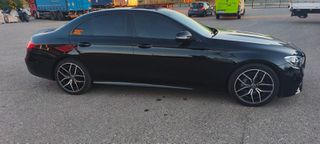 Mercedes-Benz E 220 2022 W213 FACELIFT AMG LINE SPORT PACKET HYDRID DIESEL LIMOUSINE-thumb-3