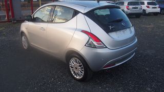 Lancia Ypsilon 2016-thumb-5