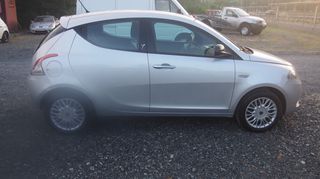 Lancia Ypsilon 2016-thumb-8