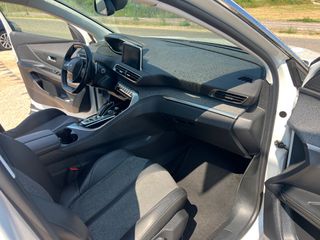 Peugeot 3008 2019 ALLURE GRIP CONTROL AUTOMATIC-thumb-13