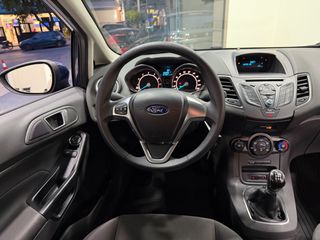 Ford Fiesta 2015-thumb-15