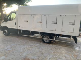Παγωτατζίδικο Iveco 2017 ΔΙΠΛΟ ΤΡΟΧΟ ΜΕ ΕΡΑΣΙΤΕΧΝΙΚΟ ΔΙΠΛΩΜΑ ΧΩΡΙΣ ΤΑΧΟΓΡΑΦΟ-thumb-4
