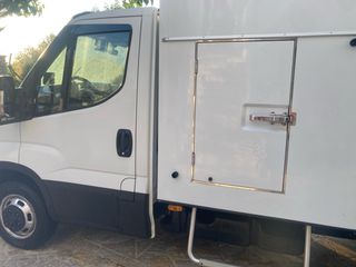 Παγωτατζίδικο Iveco 2017 ΔΙΠΛΟ ΤΡΟΧΟ ΜΕ ΕΡΑΣΙΤΕΧΝΙΚΟ ΔΙΠΛΩΜΑ ΧΩΡΙΣ ΤΑΧΟΓΡΑΦΟ-thumb-11