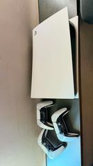 PS5 FAT, Disk Edition ,1tb,3 controllers γνήσιους, μαζί με ένα αθλητικό game ps5 προηγ. έτους