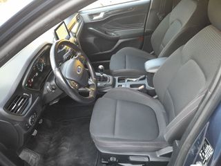 Ford Focus 2019 ST LINE-thumb-7