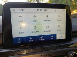 Ford Focus 2019 ST LINE-thumb-8