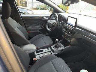 Ford Focus 2019 ST LINE-thumb-17