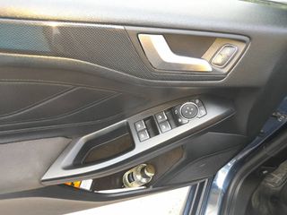 Ford Focus 2019 ST LINE-thumb-19