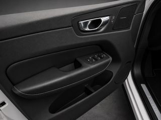Volvo XC 60 2019 D5 AWD-thumb-7