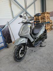 Piaggio Beverly 500 2004-thumb-1