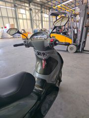 Piaggio Beverly 500 2004-thumb-6