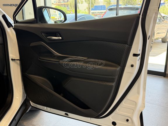 Toyota C-HR 2021 1.8 HYBRID BUSINESS EDITION