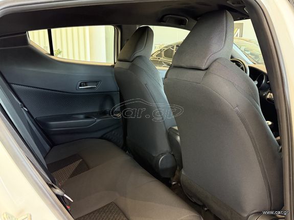 Toyota C-HR 2021 1.8 HYBRID BUSINESS EDITION