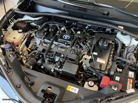 Toyota C-HR 2021 1.8 HYBRID BUSINESS EDITION