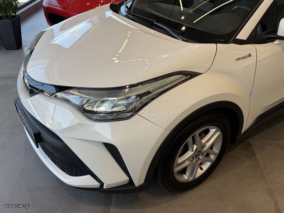 Toyota C-HR 2021 1.8 HYBRID BUSINESS EDITION