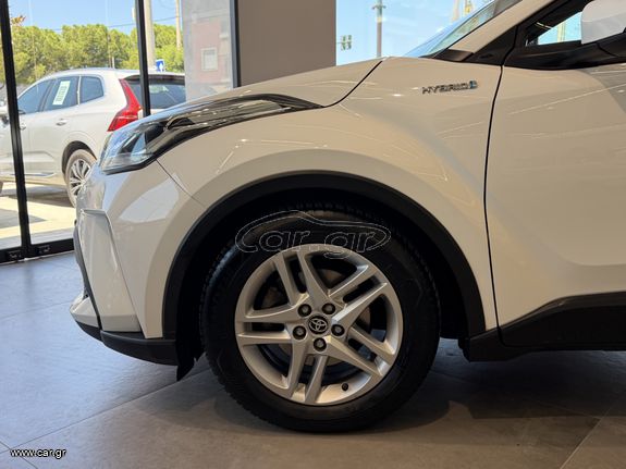 Toyota C-HR 2021 1.8 HYBRID BUSINESS EDITION