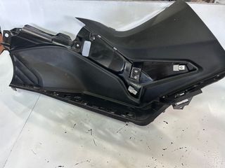 Πόδια δεξιά Yamaha tmax530