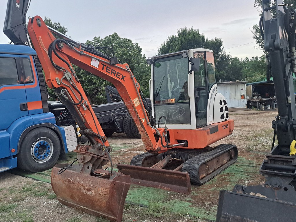 Εκσκαφέας Με Ερπύστριες Terex 2011 TC35