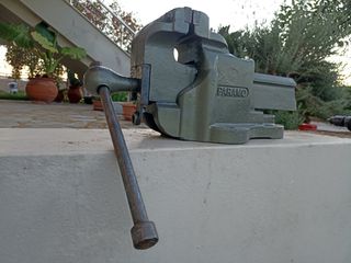 Σφυχτηρας μεγγενης-thumb-2