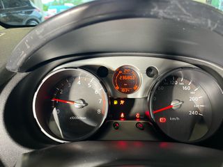 Nissan Qashqai 2009-thumb-13