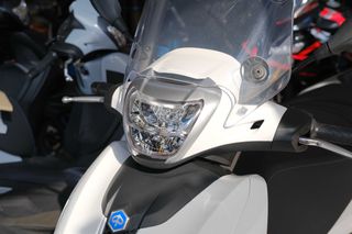Piaggio Beverly 400 2025 BEVERLY 400 HPE-thumb-3