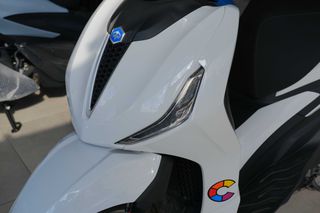 Piaggio Beverly 400 2025 BEVERLY 400 HPE-thumb-4