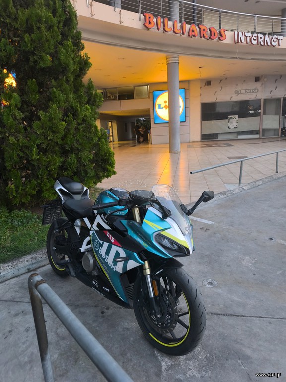 CFmoto 300 SR 2022