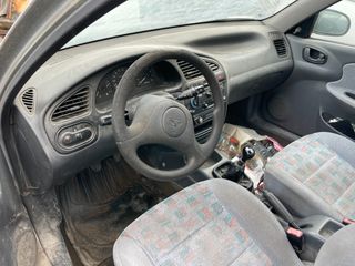 DAEWOO LANOS-thumb-1
